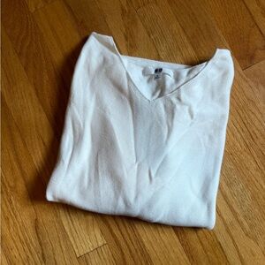 Uniqlo V-Neck Top